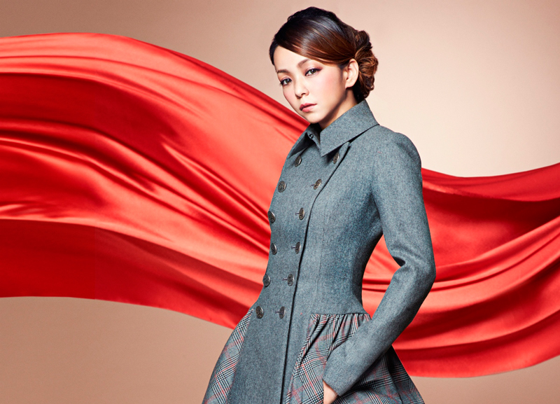 安室奈美恵、最新シングル「Red Carpet」で21年連続シングルTOP10入りを達成
