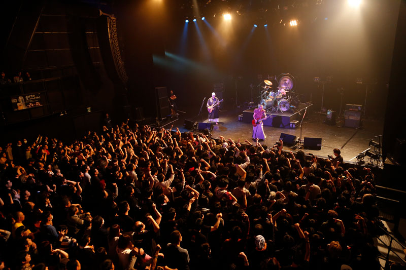 人間椅子、ワンマンツアー「威風堂々」ファイナルとなる赤坂BLITZ公演をレポート