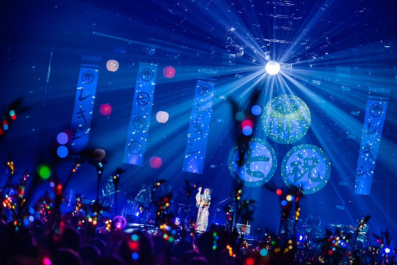 レキシ、豪華客演陣を迎えた横浜アリーナ公演「レキシアリーナツアー2022 レキシの七つのお祝いに」が大盛況で幕！
