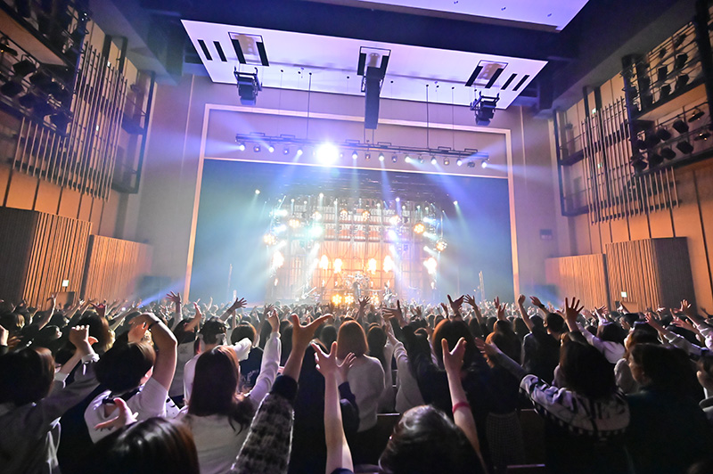 シド、結成20周年幕開け公演＜ID-S限定　SID LIVE 2023 〜Re:Dreamer〜＞で華やかにライブ活動再開！