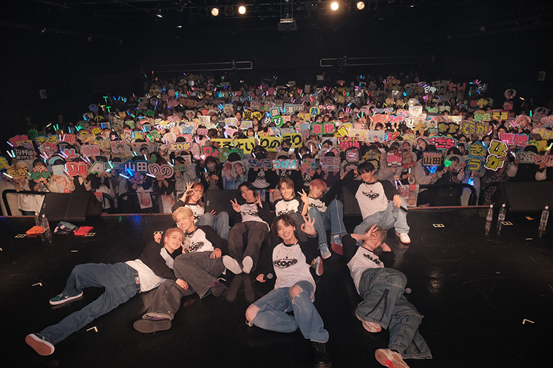 9名によるハイブリッドパフォーマンスユニット 円神(エンジン) 円神 ONEMAN LIVE 2023 “Utopia”ライブレポート