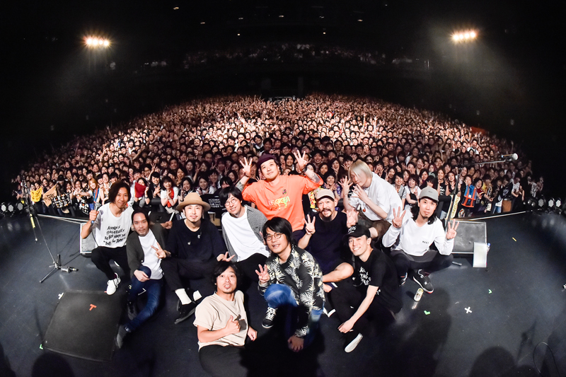 『ACIDMAN×STRAIGHTENER×THE BACK HORN Tour “THREE for THREE”』Zepp Tokyoの初日（2019年6月5日）の模様をお届け！