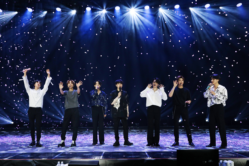BTS、107地域の75万人が集まった「BANG BANG CON The Live」をレポート！