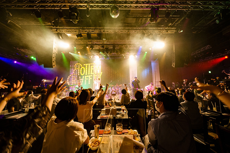 ROTTENGRAFFTY、6月26日にBillboard OSAKAで行われた「Goodbye to Romance」アコースティックツアーファイナル公演の模様をレポート！