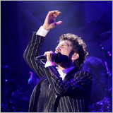 平井 堅がデビュー20周年記念ツアーファイナルで新曲「TIME」を初披露