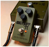 キョーリツコーポレーション、エレクトロハーモニクス「Green Russian Big Muff」をリリース！