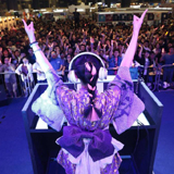 DJ小宮有紗 from OMOTENASHI BEATS、初の海外進出！ シンガポール開催のANIME FESTIVAL ASIAで大成功！