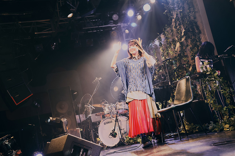 八木海莉、“10代最後の日”“20歳の誕生日”を彩る初有観客ワンマンライブを開催！