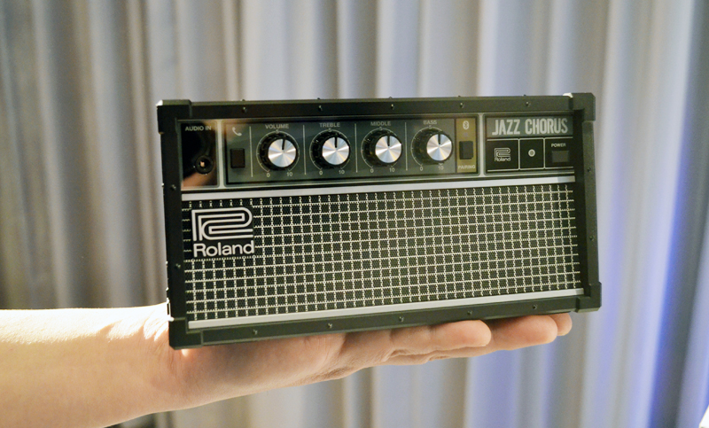 Roland「JC-01」