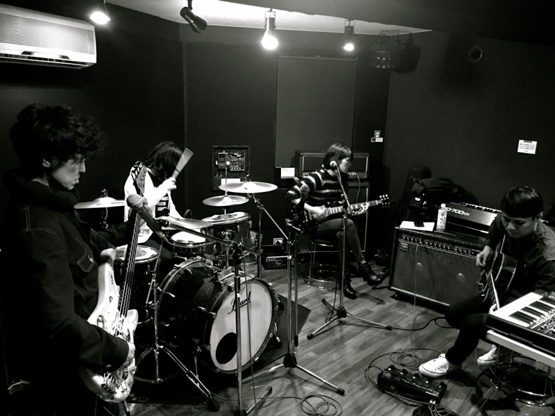 AMPS