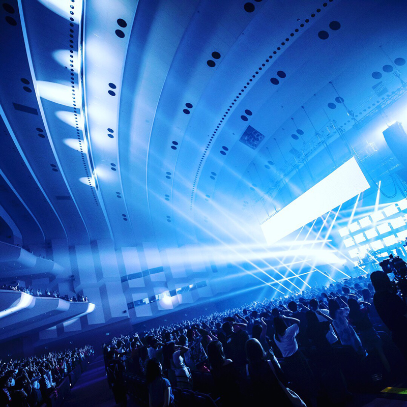 ミオヤマザキ、パシフィコ横浜 国立大ホールにて “THE SHOW” を開催