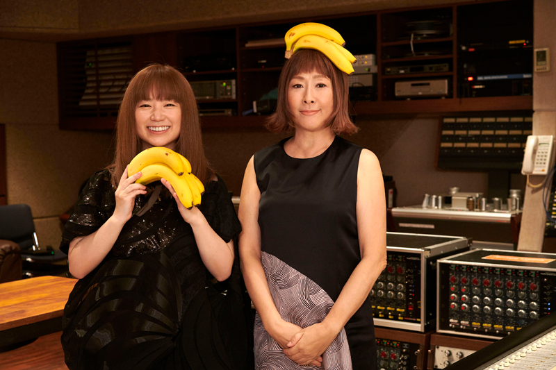 矢野顕子＆YUKI、タワレコ「NO MUSIC, NO LIFE.」ポスターに二人でバナナを持って登場