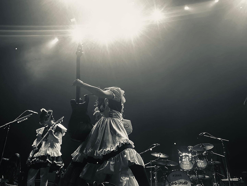 BAND-MAID、動員2万人超えの全米ツアー完走！『Guns N' Roses JAPAN TOUR』サポートアクトも大反響！凱旋単独公演チケットも発売！