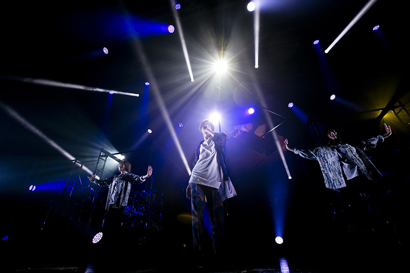 しゅーず、3月26日にZepp DiverCity(Tokyo)にてワンマンライブ「Shoose Oneman Live 2022 -Fiore-」を開催！