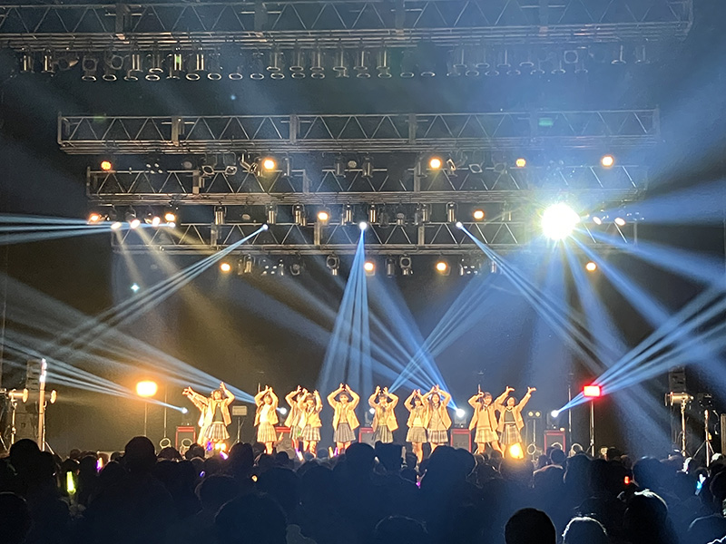 指原莉乃プロデュースアイドル「≒JOY」。 イベント「TOKYO GIRLS GIRLS」に出演し、4thソング「スイートシックスティーン」を初披露！