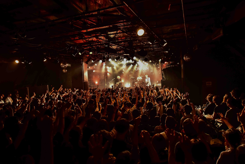 CIVILIAN、改名３周年を記念したワンマンライブ『CIVILIAN 3rd Anniversary Live THREE』を開催！（7月18日 東京・渋谷CLUB QUATTRO）