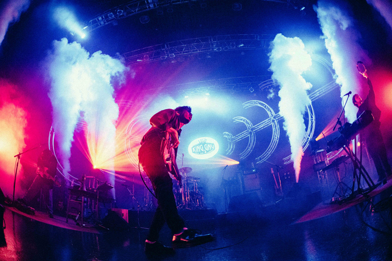 King Gnu、全国ツアー「King Gnu Live Tour 2019 AW」のファイナル公演をZepp Tokyoにて開催！（2020年1月15日NEW ALBUM「CEREMONY」のリリースと初のアリーナを含む全国ツアーを発表!!）