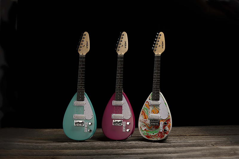コルグ、鮮やかなカラーリングのミニ・ギター「VOX Mark III mini」をリリース！
