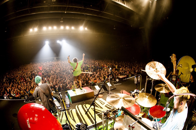 WANIMA、ライブハウス/ホールツアー「1CHANCE NIGHT TOUR 2018