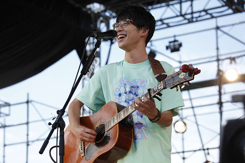 高橋優が主催する地元密着型フェス『秋田CARAVAN MUSIC FES 2022』が３年ぶりに開催！｜TuneGate.me