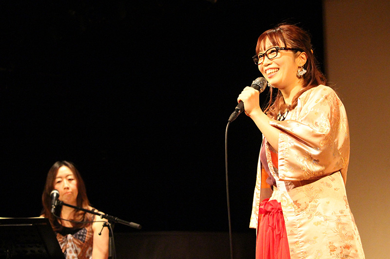 朝倉さや、デビュー8周年とCDショップ大賞歌謡曲賞受賞を記念した配信ライブを開催！
