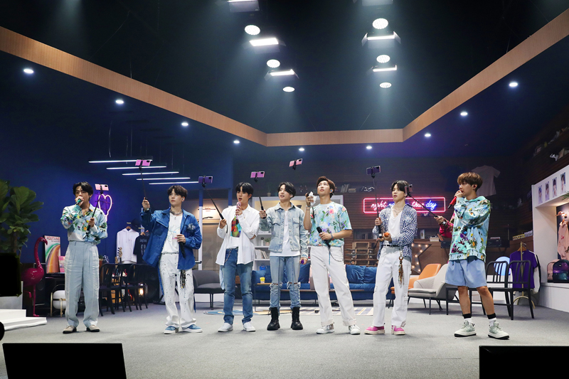 BTS、107地域の75万人が集まった「BANG BANG CON The Live」をレポート