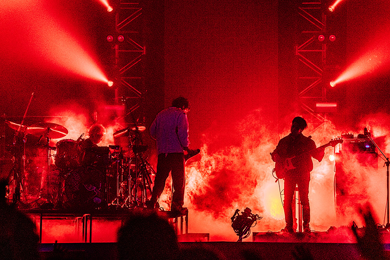 King Gnu、全国アリーナツアー「King Gnu Live Tour 2021 AW」の