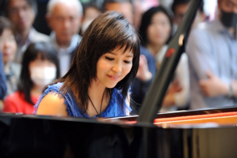 世界で活躍するコンテンポラリージャズピアニスト松居慶子、銀座YAMAHAでインストアイベントを開催！