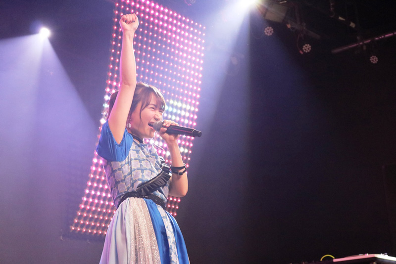 尾崎由香