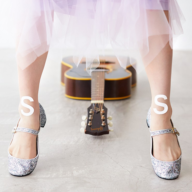 シンガー・ソングライター/ギタリストRei、ニュー・シングル「Silver Shoes」が10月10日に配信リリース決定。