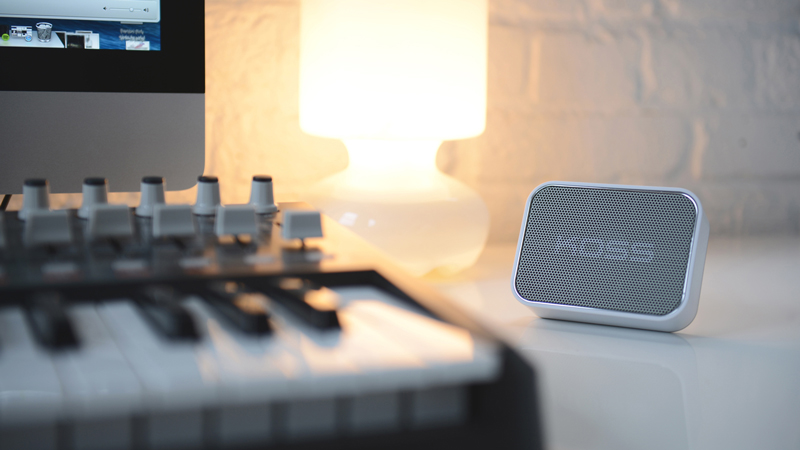 『KOSS BTS1』