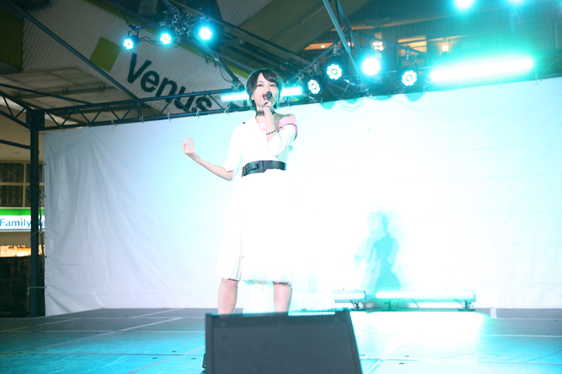 声優・富田美憂、20歳の誕生日&アーティストデビューシングルのリリースを記念したイベントを開催！